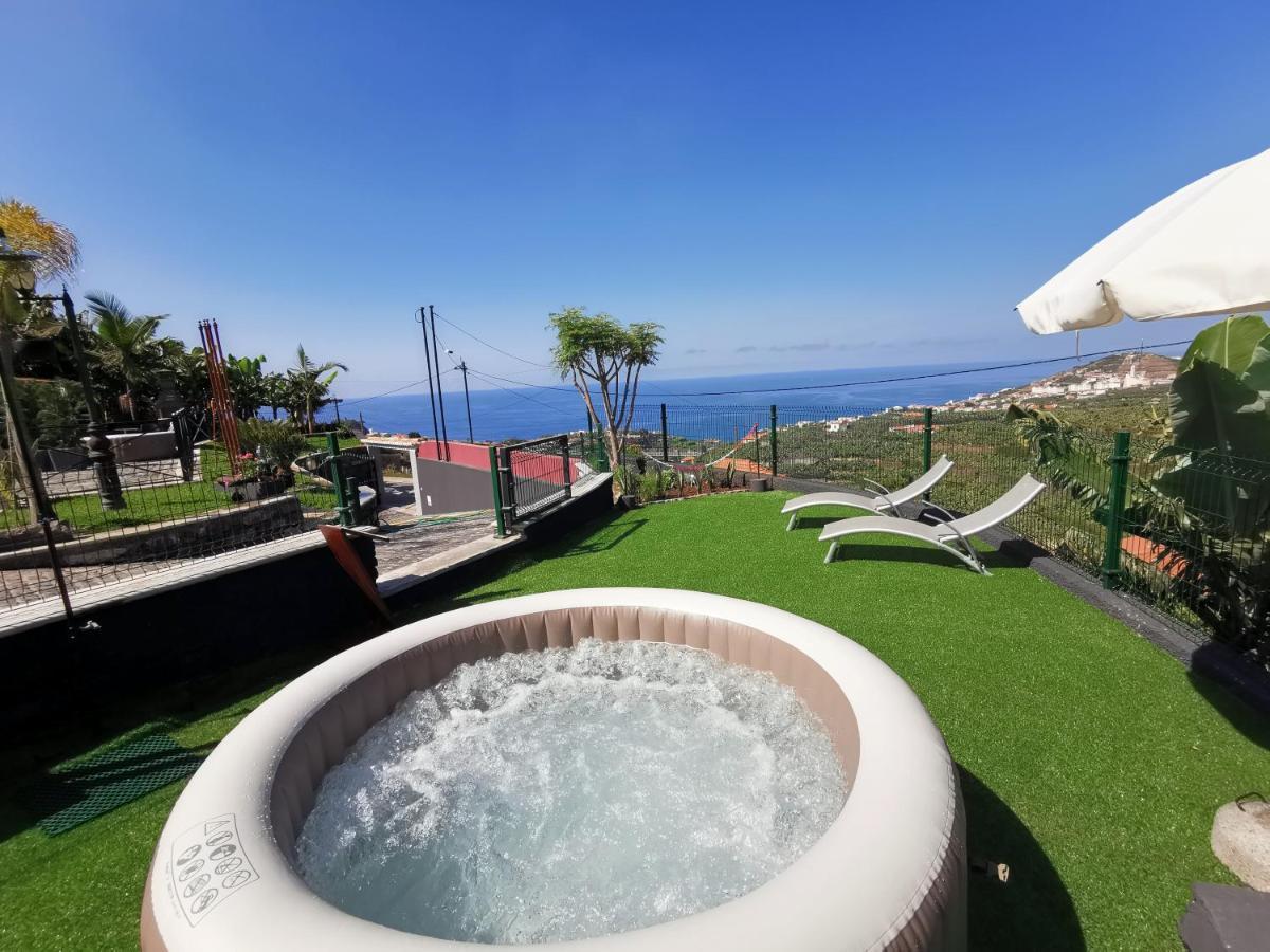 Villa Nova Madeira In Funchal Casa A And B Buitenkant foto